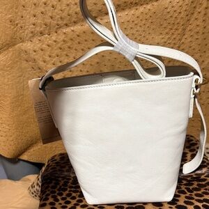 Stylish White Leather Shoulder Bag